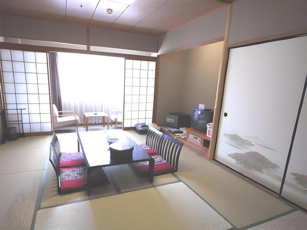 Tateyama Kokusai Hotel Toyama Station Exterior foto